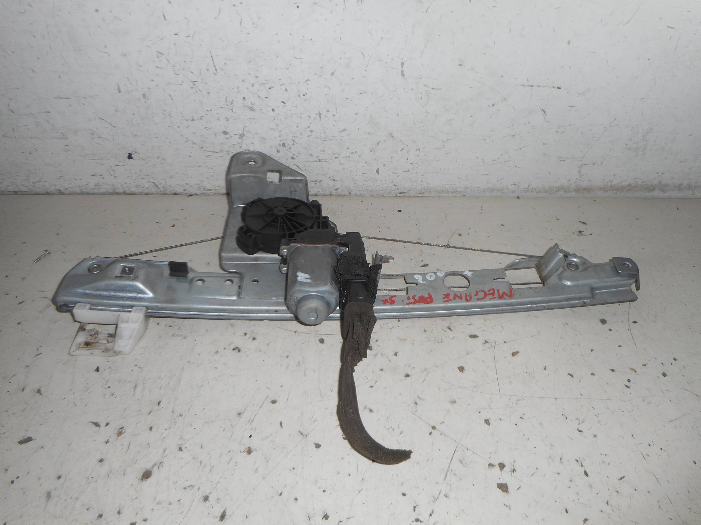 Alzacristallo elettr. porta post. con motorino sx.